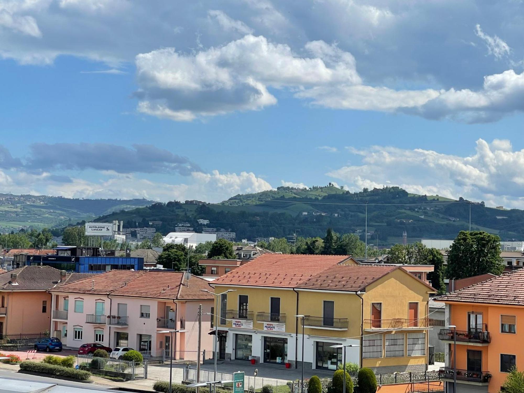 Borgo Divino Appartement Alba  Buitenkant foto