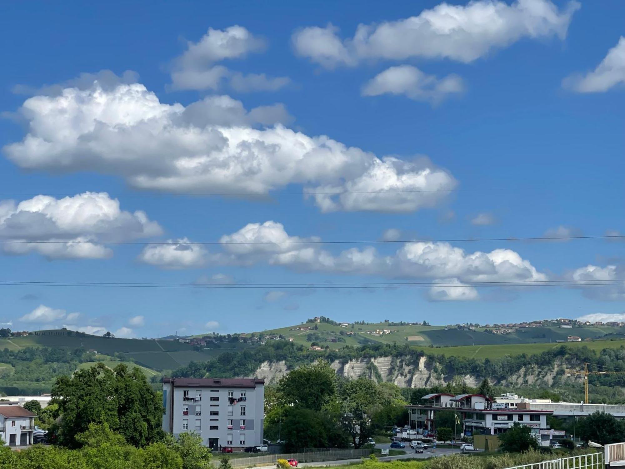 Borgo Divino Appartement Alba  Buitenkant foto